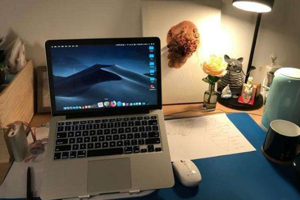 摄影<a href='https://www.laiyongfei.com' target='_blank'><u>网站设计</u></a>