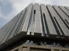 铝单板幕墙设计能够给建筑带来不一样的感觉