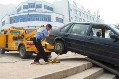 高速公路车坏了找谁修|道路救援车多少钱|汽车没电了找哪里救援